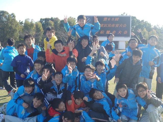 http://www.ariake.kaetsu.ac.jp/club/tennis/P1110079.JPG