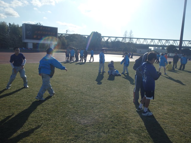 http://www.ariake.kaetsu.ac.jp/club/tennis/P1110084.JPG