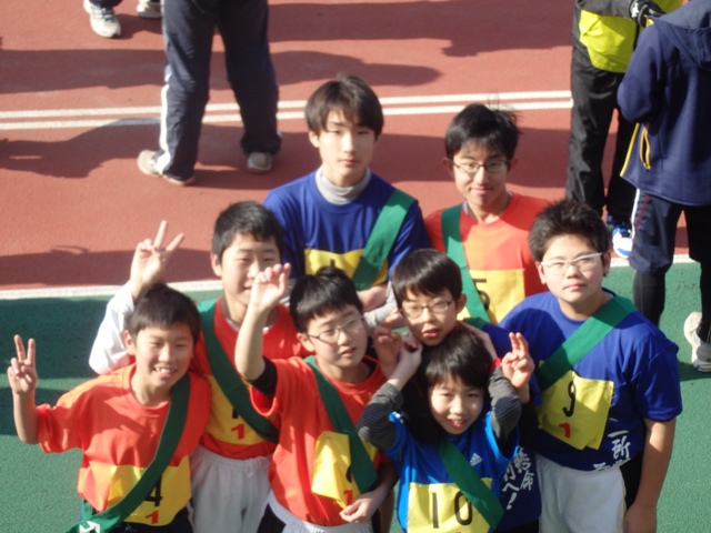 http://www.ariake.kaetsu.ac.jp/club/tennis/P1120350.JPG