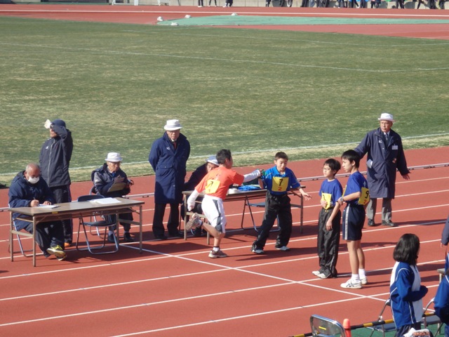 http://www.ariake.kaetsu.ac.jp/club/tennis/P1120357.JPG