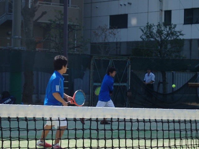 http://www.ariake.kaetsu.ac.jp/club/tennis/P3230079.JPG