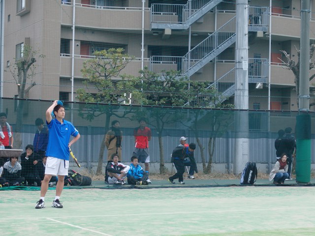 http://www.ariake.kaetsu.ac.jp/club/tennis/P3230090.JPG