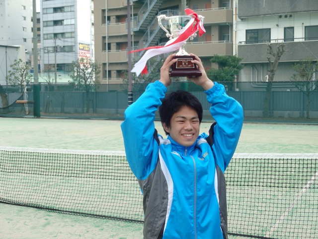 http://www.ariake.kaetsu.ac.jp/club/tennis/P3230095.JPG