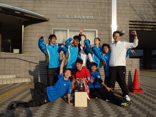 http://www.ariake.kaetsu.ac.jp/club/tennis/P3230105.JPG