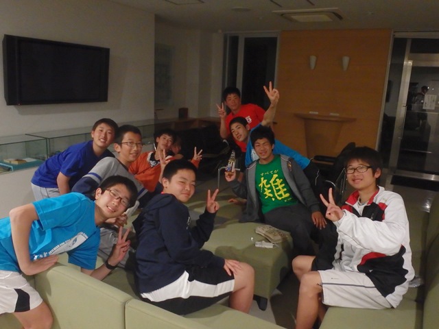 http://www.ariake.kaetsu.ac.jp/club/tennis/P3250136.JPG