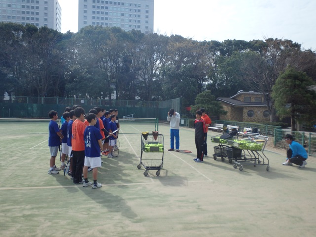 http://www.ariake.kaetsu.ac.jp/club/tennis/P3260159.JPG