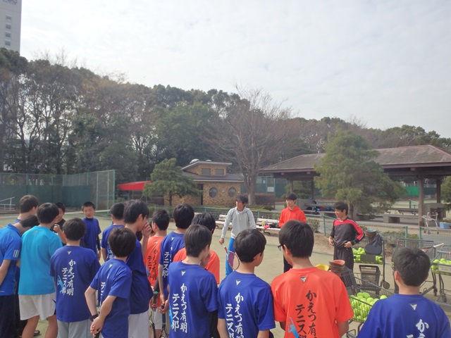 http://www.ariake.kaetsu.ac.jp/club/tennis/P3260160.JPG