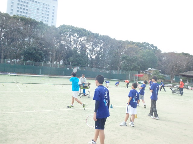 http://www.ariake.kaetsu.ac.jp/club/tennis/P3260166.JPG