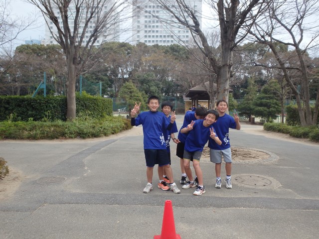 http://www.ariake.kaetsu.ac.jp/club/tennis/P3260183.JPG