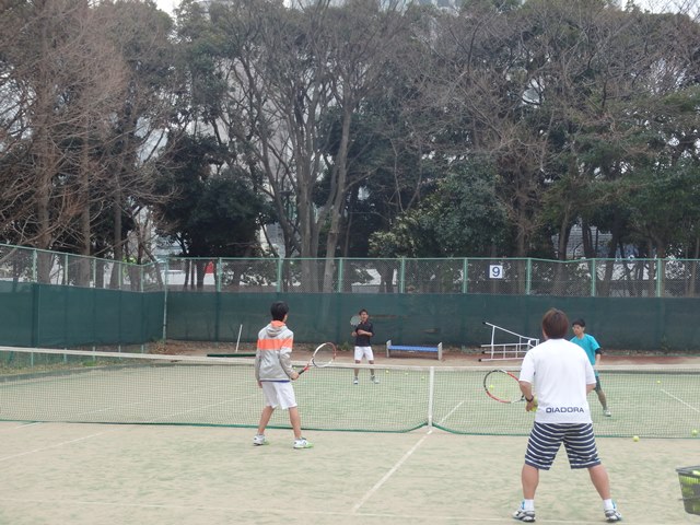 http://www.ariake.kaetsu.ac.jp/club/tennis/P3260187.JPG