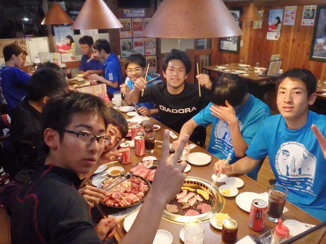 http://www.ariake.kaetsu.ac.jp/club/tennis/P3260201.JPG