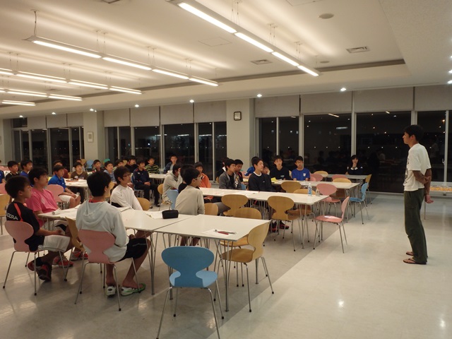 http://www.ariake.kaetsu.ac.jp/club/tennis/P3260211.JPG
