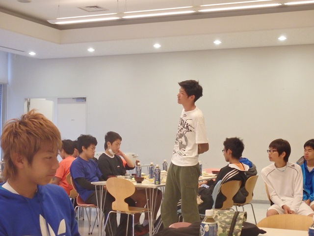 http://www.ariake.kaetsu.ac.jp/club/tennis/P3270219.JPG