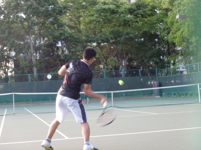 http://www.ariake.kaetsu.ac.jp/club/tennis/P5170230.JPG
