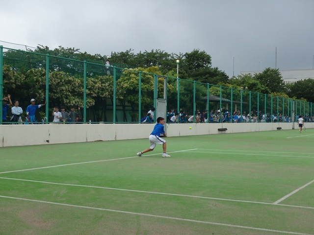 http://www.ariake.kaetsu.ac.jp/club/tennis/P6080185.JPG