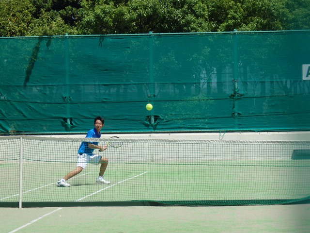 http://www.ariake.kaetsu.ac.jp/club/tennis/P6150236.JPG