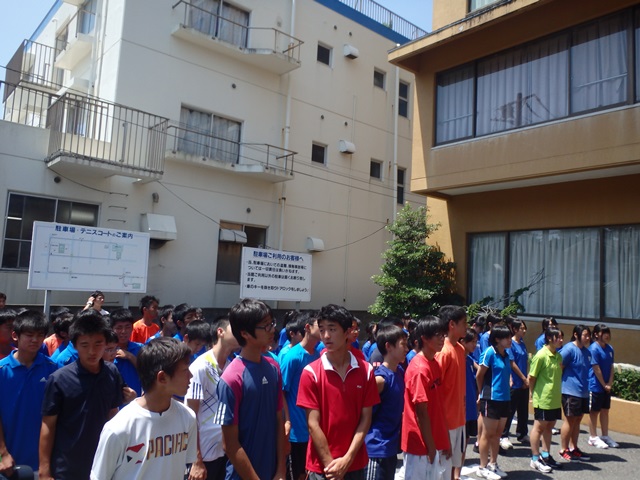 http://www.ariake.kaetsu.ac.jp/club/tennis/P7270279.JPG