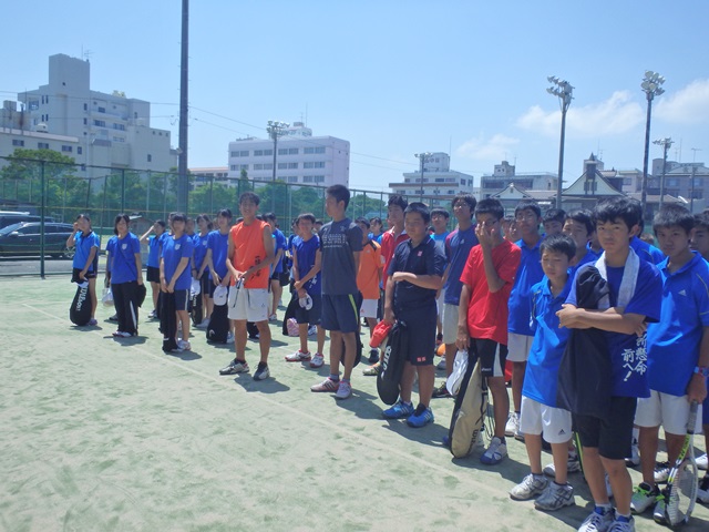 http://www.ariake.kaetsu.ac.jp/club/tennis/P7270281.JPG