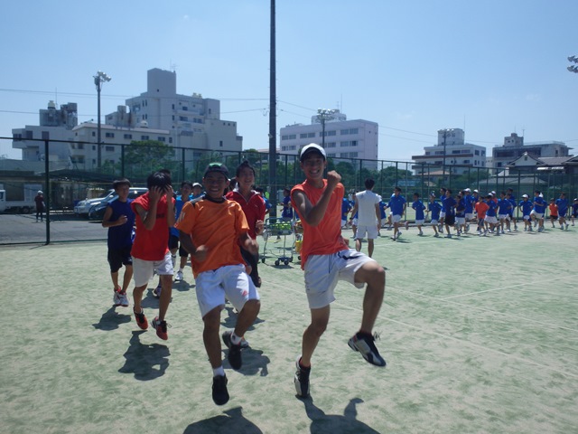 http://www.ariake.kaetsu.ac.jp/club/tennis/P7270285.JPG