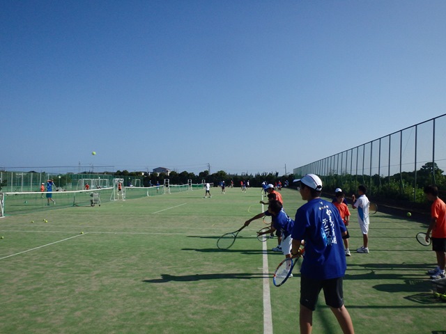 http://www.ariake.kaetsu.ac.jp/club/tennis/P7280338.JPG