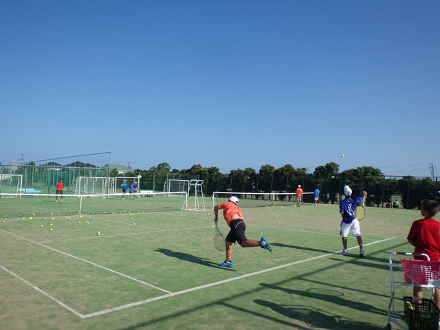 http://www.ariake.kaetsu.ac.jp/club/tennis/P7280341.JPG