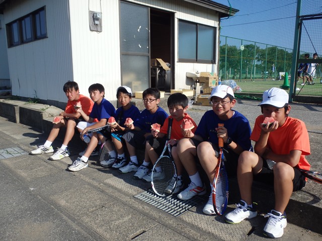 http://www.ariake.kaetsu.ac.jp/club/tennis/P7280351.JPG