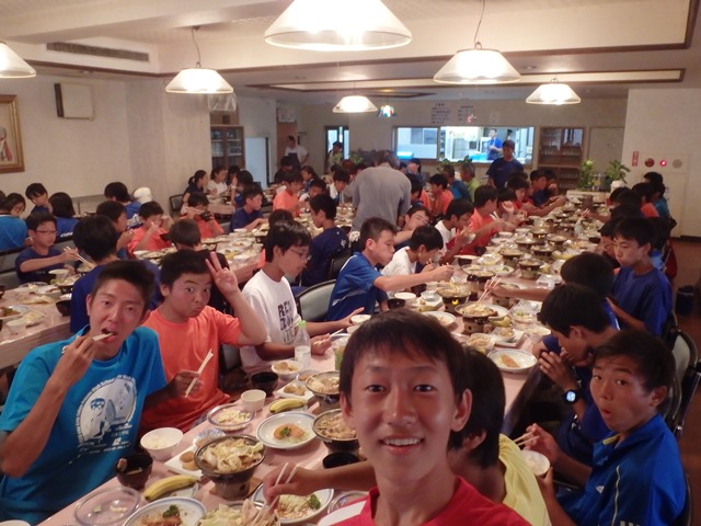 http://www.ariake.kaetsu.ac.jp/club/tennis/P7280355.JPG