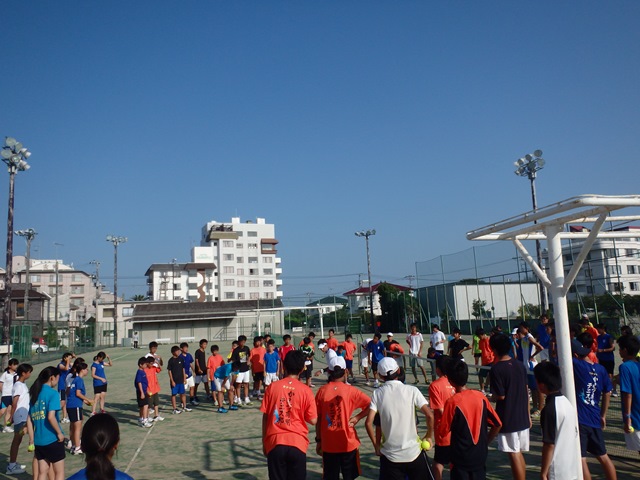 http://www.ariake.kaetsu.ac.jp/club/tennis/P7290390.JPG