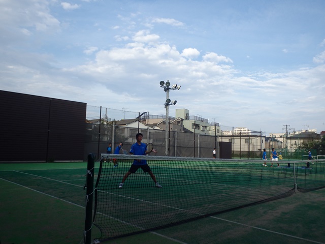 http://www.ariake.kaetsu.ac.jp/club/tennis/P9060008.JPG