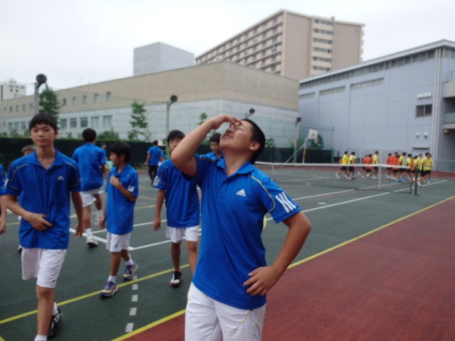 http://www.ariake.kaetsu.ac.jp/club/tennis/PA060092.JPG