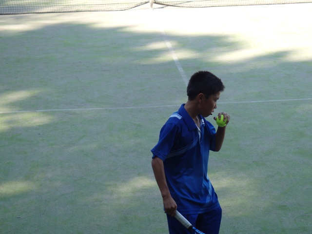 http://www.ariake.kaetsu.ac.jp/club/tennis/PA190107.JPG