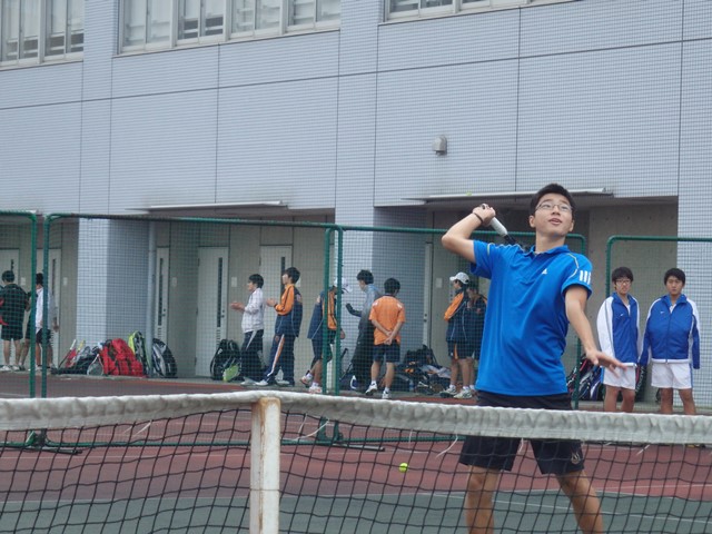 http://www.ariake.kaetsu.ac.jp/club/tennis/PB030272.JPG