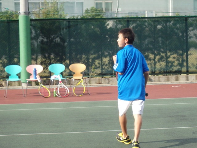http://www.ariake.kaetsu.ac.jp/club/tennis/PB030309.JPG