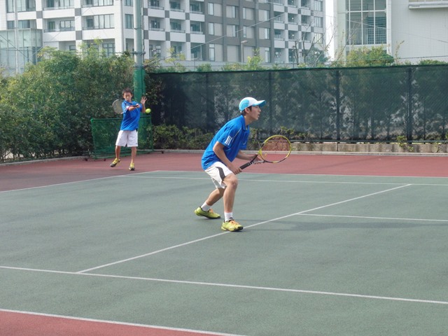 http://www.ariake.kaetsu.ac.jp/club/tennis/PB030325.JPG