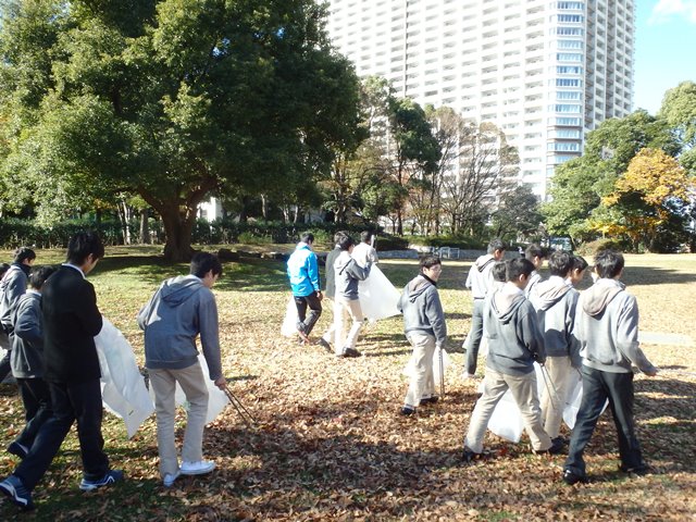 http://www.ariake.kaetsu.ac.jp/club/tennis/PC170027.JPG