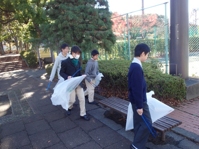 http://www.ariake.kaetsu.ac.jp/club/tennis/PC170028.JPG