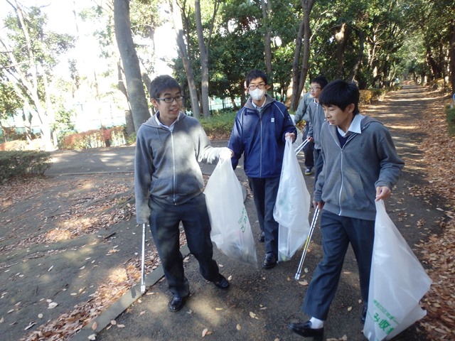 http://www.ariake.kaetsu.ac.jp/club/tennis/PC170055.JPG