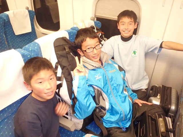 http://www.ariake.kaetsu.ac.jp/club/tennis/PC250004.JPG
