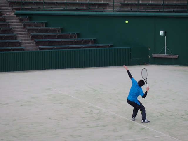 http://www.ariake.kaetsu.ac.jp/club/tennis/PC280100.JPG