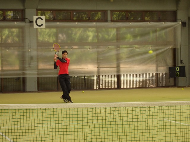 http://www.ariake.kaetsu.ac.jp/club/tennis/PC300163.JPG